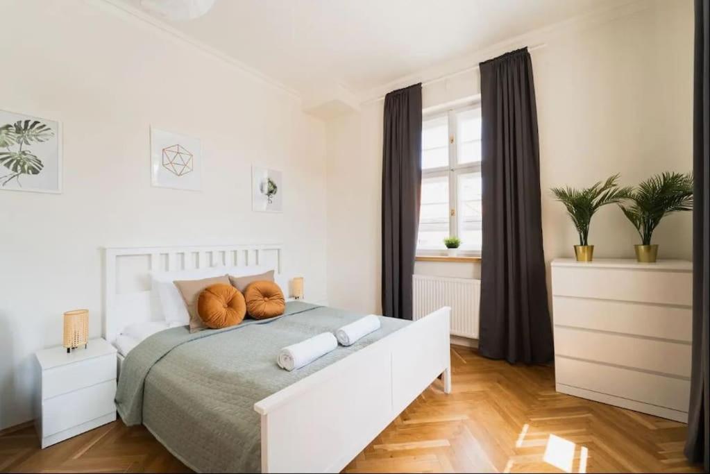 Duze Mieszkanie W Samym Rynku Breslávia Exterior foto